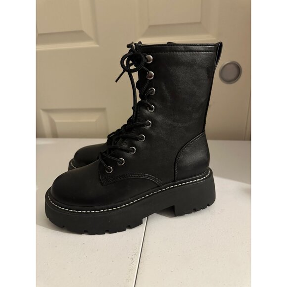 Wild Fable Women’s Logan Lug Combat Boots with memory foam insole size 7.5 NWT - Picture 4 of 7